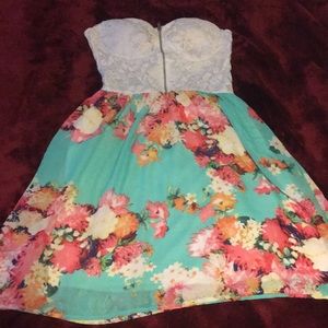 Strapless dress